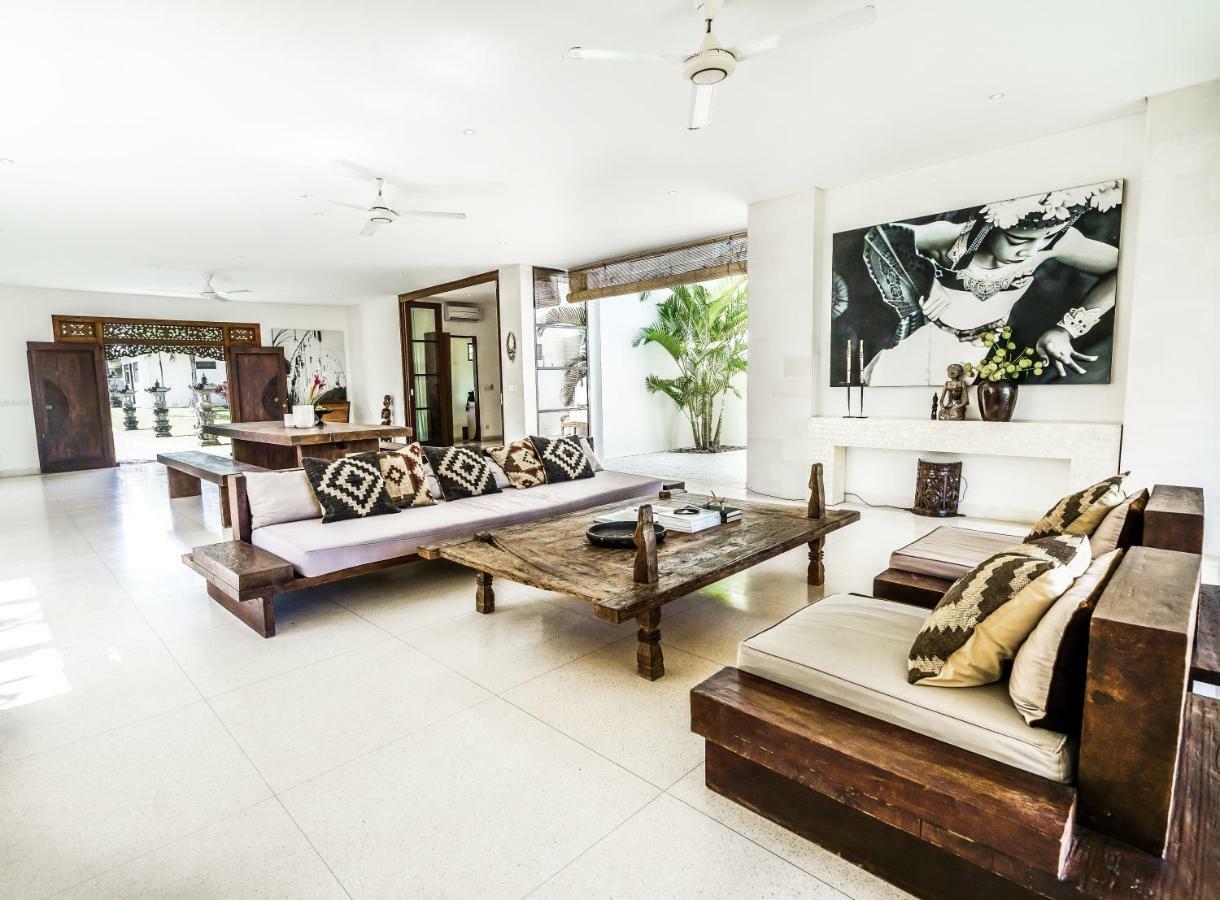 Pantai Hitam Villa Selemadeg 外观 照片