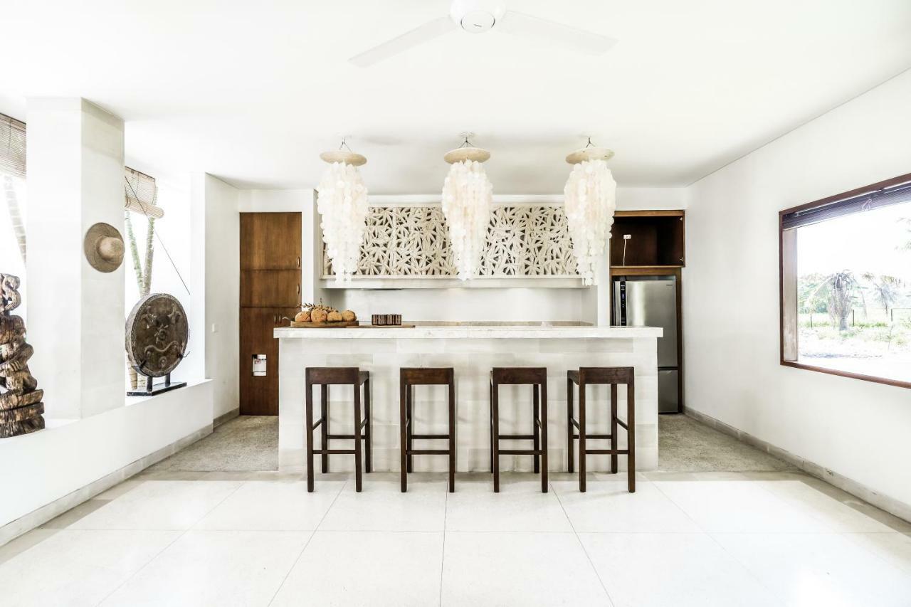 Pantai Hitam Villa Selemadeg 外观 照片